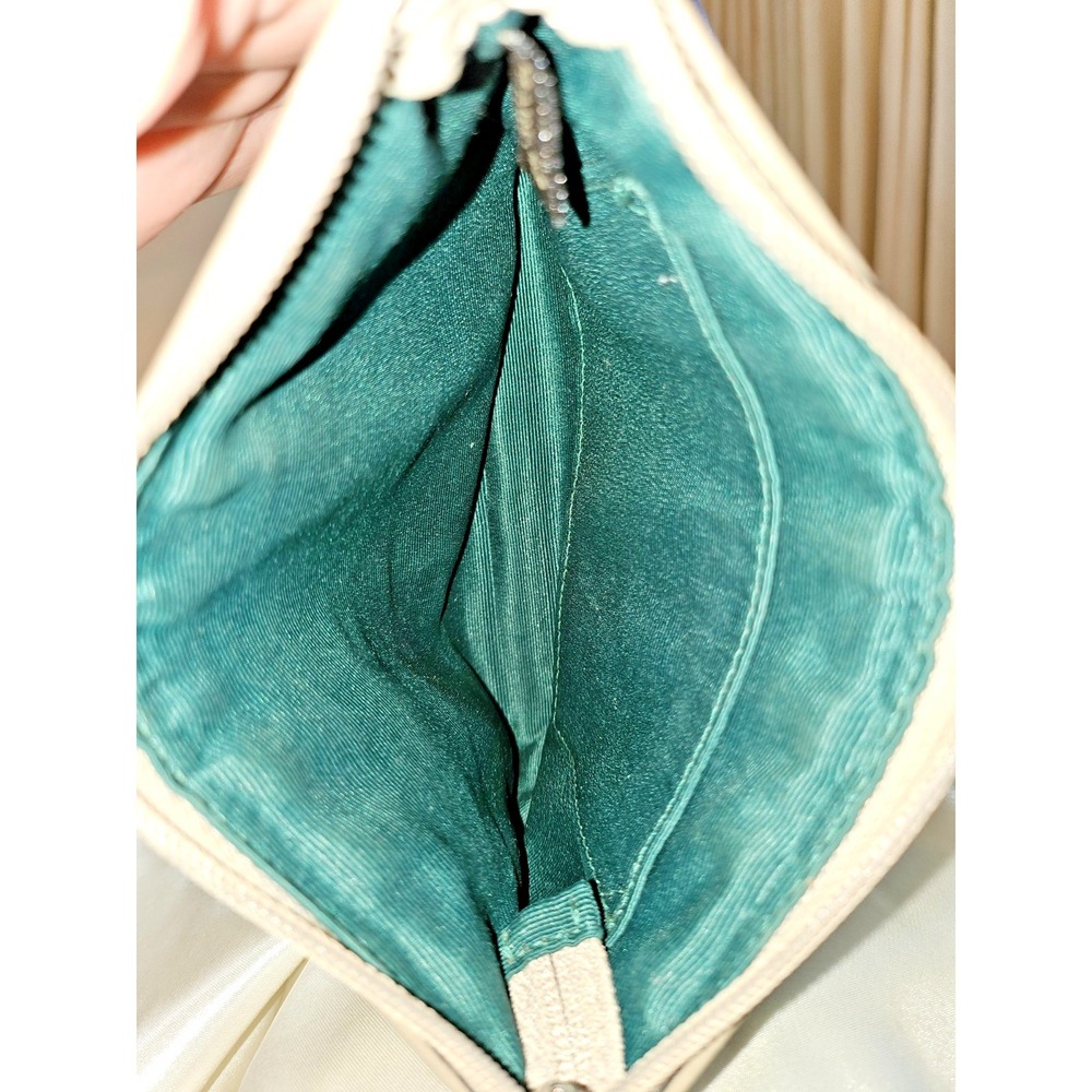 Coach Dark Cream or Beige Pleated Wristlet Patent Leather/Teal Interior - Picture 7 of 7